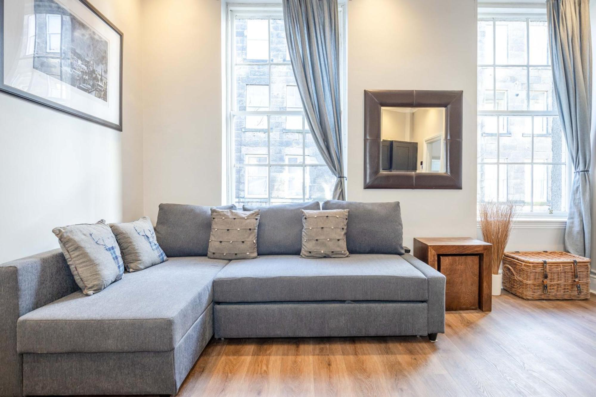 Traditional 3 Bedroom Quiet Duplex Flat By High St, Trams And Buses - Just 1-5 Miles To Centre Édimbourg Extérieur photo