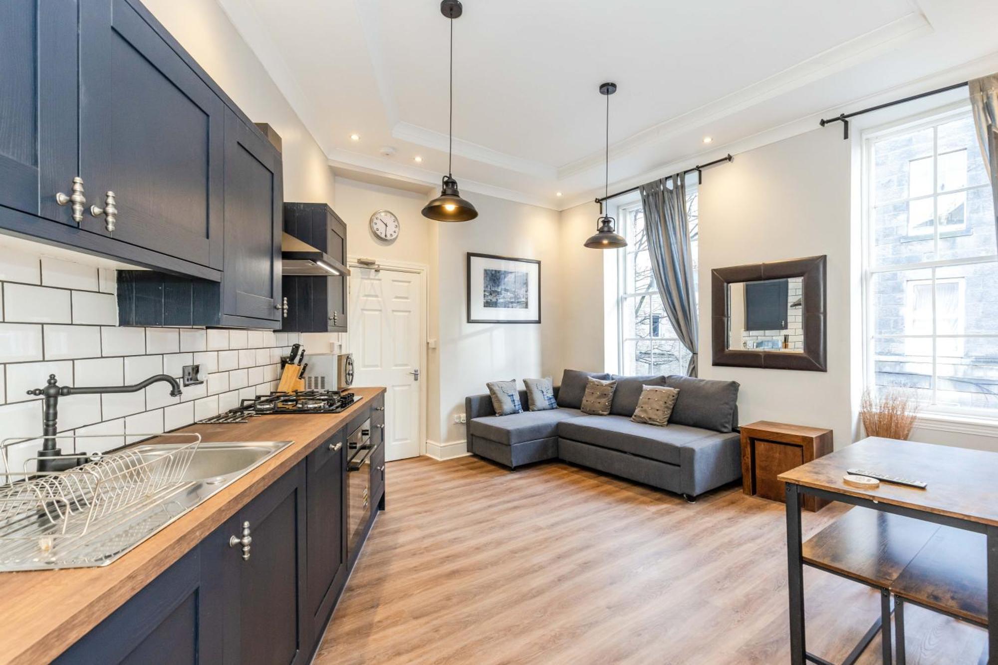 Traditional 3 Bedroom Quiet Duplex Flat By High St, Trams And Buses - Just 1-5 Miles To Centre Édimbourg Extérieur photo