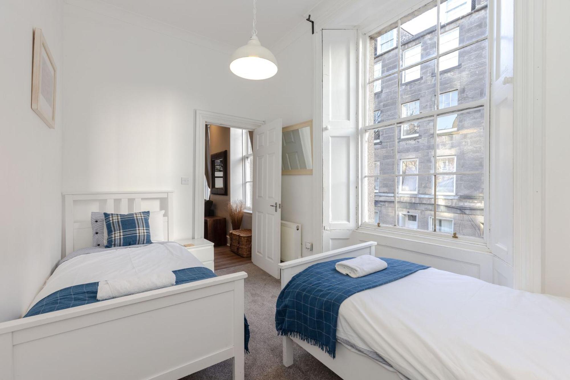 Traditional 3 Bedroom Quiet Duplex Flat By High St, Trams And Buses - Just 1-5 Miles To Centre Édimbourg Extérieur photo